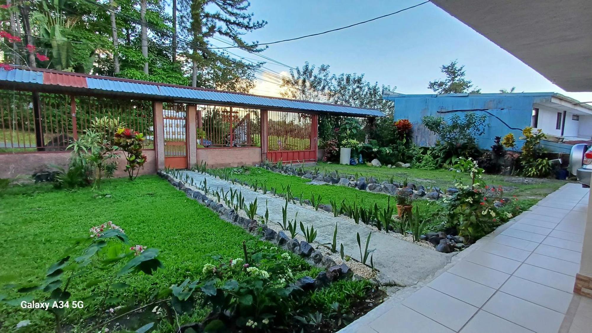 Appartamento Alinas House La Fortuna Esterno foto